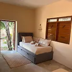 Shamalay - Nomad Experience